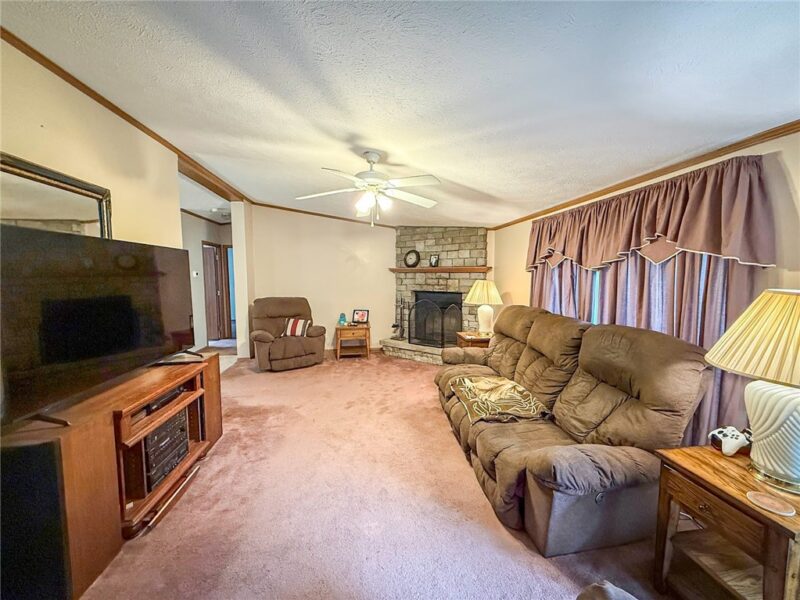 326 Gray Ave — photo 5
