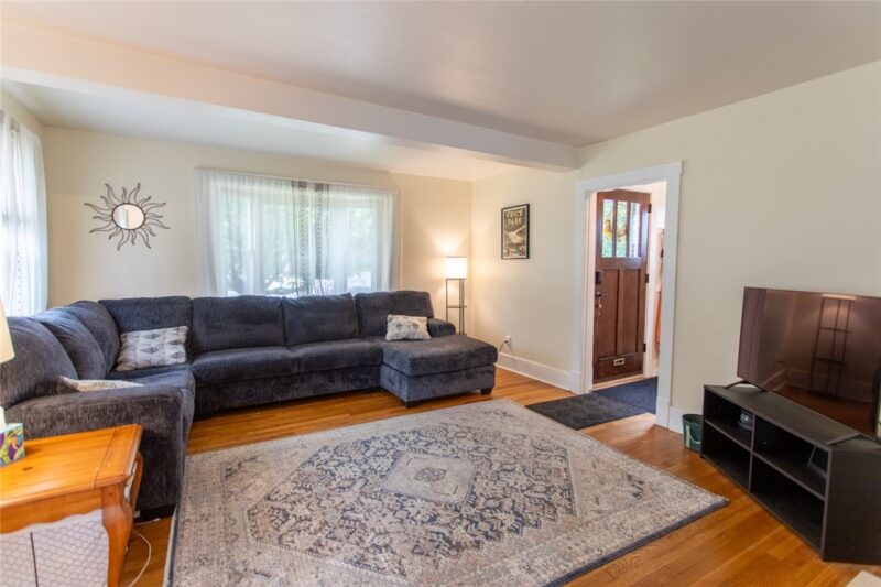 3915 Kleber St — photo 3