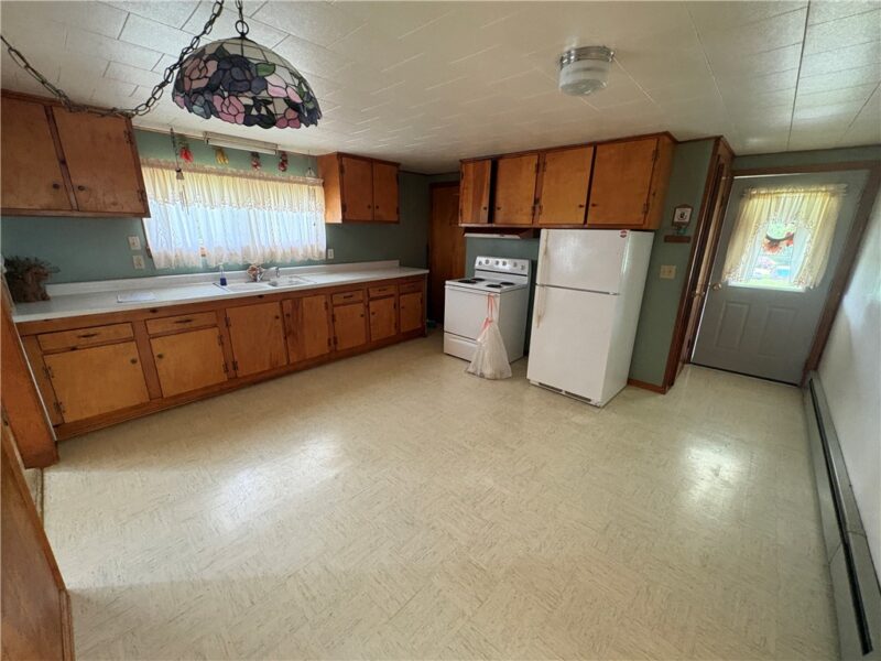 120 N Milton St — photo 4