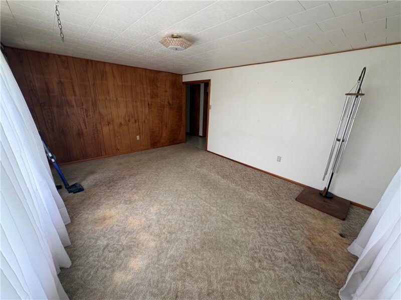 120 N Milton St — photo 5