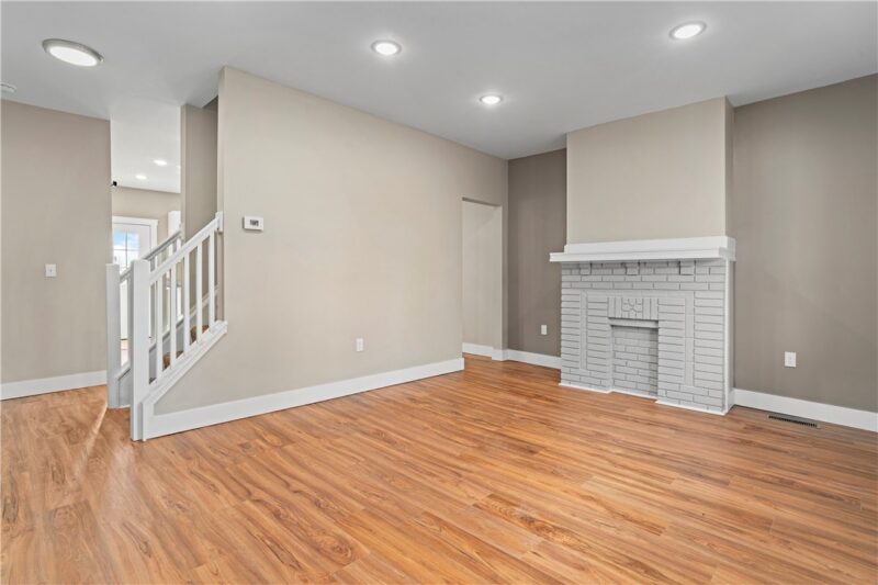 838 Eureka St — photo 5