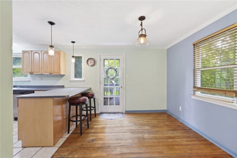 332 Old Farm Rd — photo 7