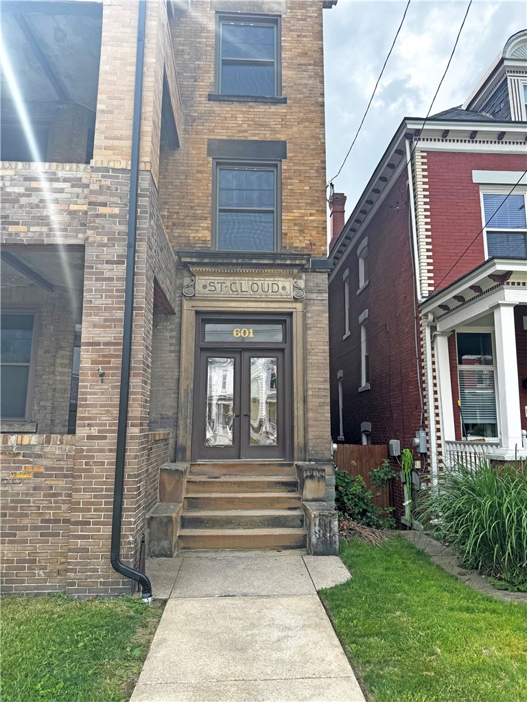 601 N Saint Clair St — photo 3
