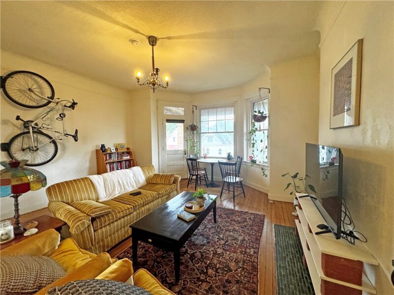 601 N Saint Clair St — photo 5