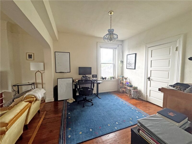 601 N Saint Clair St — photo 7