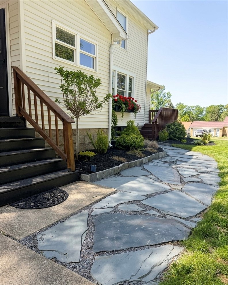 870 N Buhl Farm Dr — photo 3