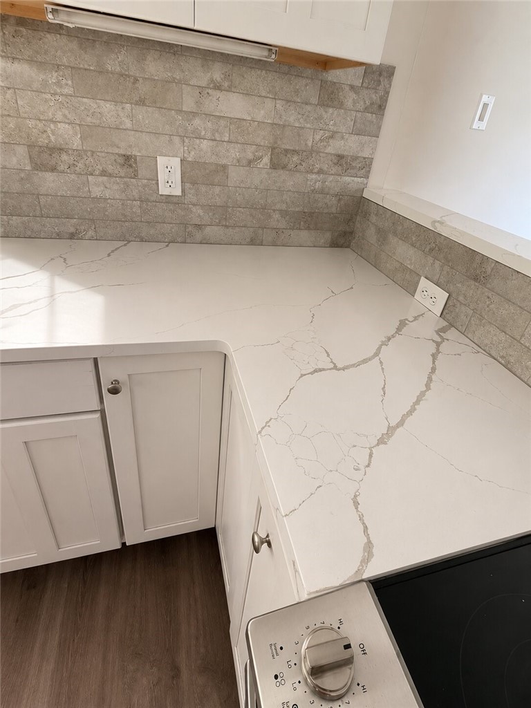 870 N Buhl Farm Dr — photo 4
