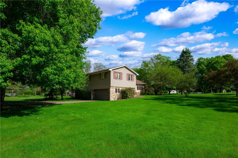 23 Kimberly Dr — photo 3