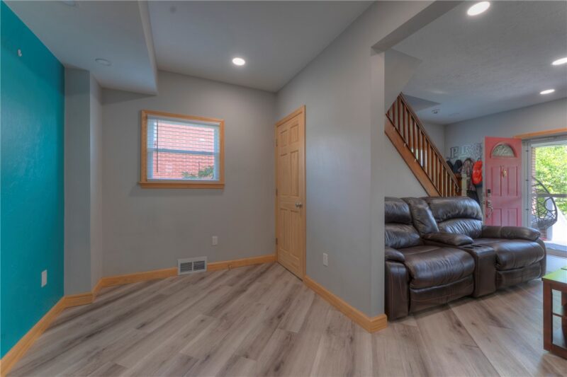213 N 6th Street — photo 5
