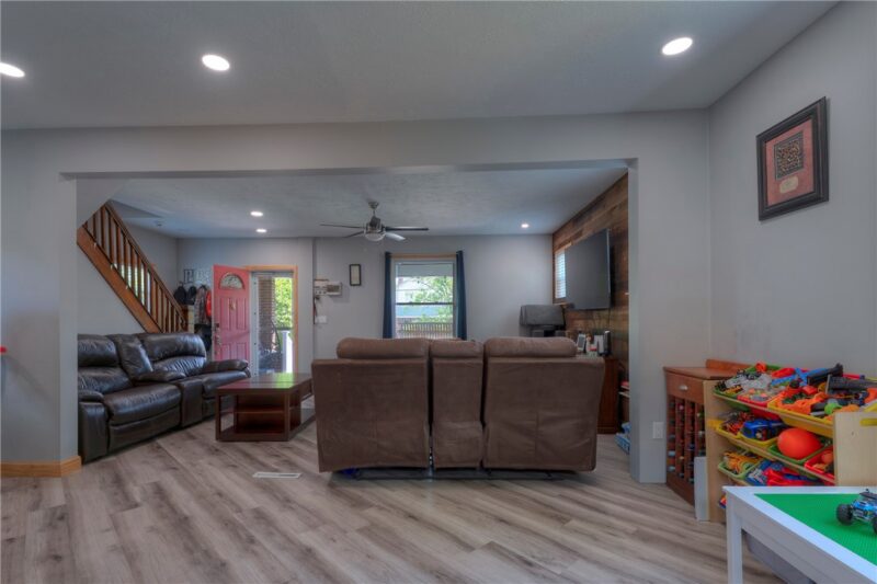 213 N 6th Street — photo 7