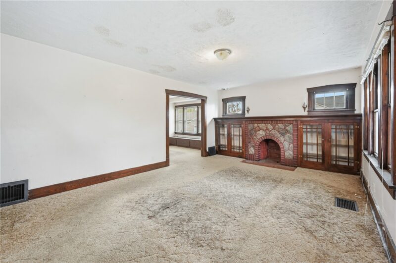 1045 Myrtle Pl — photo 6