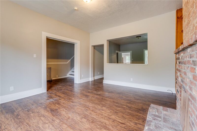 2637 Norwood Ave — photo 8