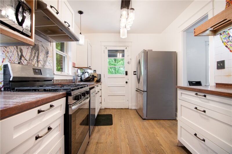 1156 S Negley Ave — photo 8