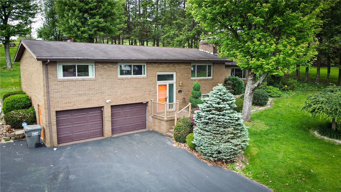 102 Lyn Dale Dr — photo 1