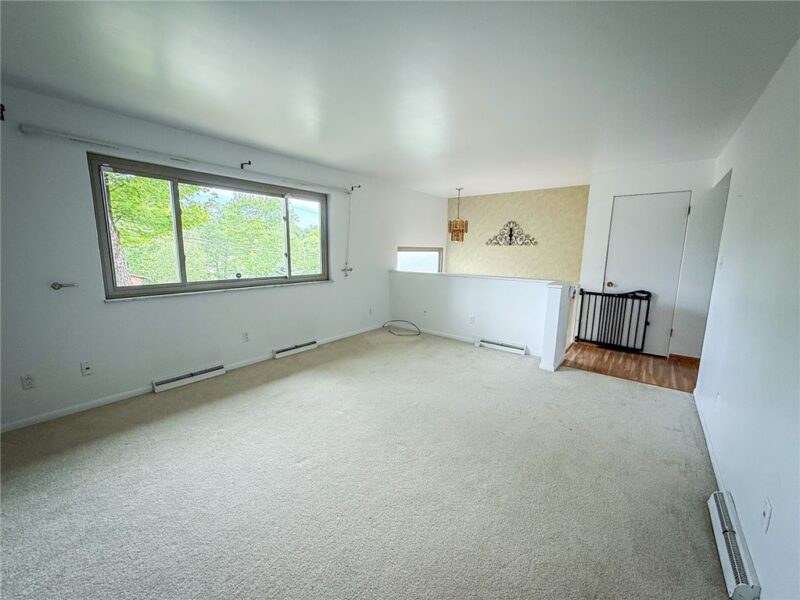 102 Lyn Dale Dr — photo 3