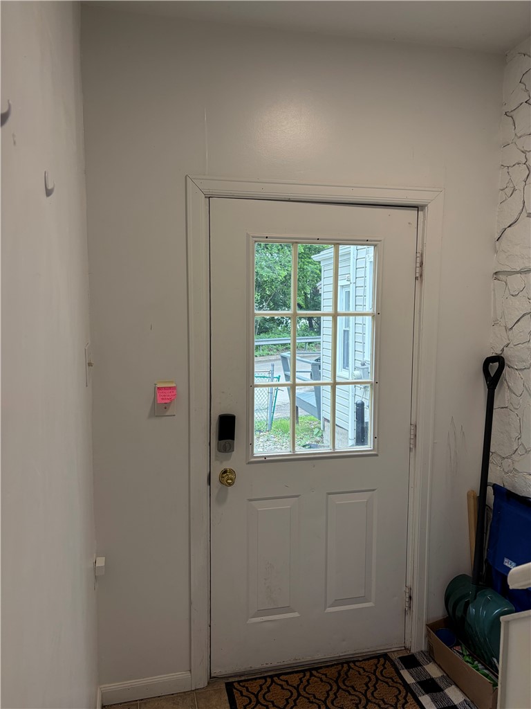 408 Seldon Ave — photo 2
