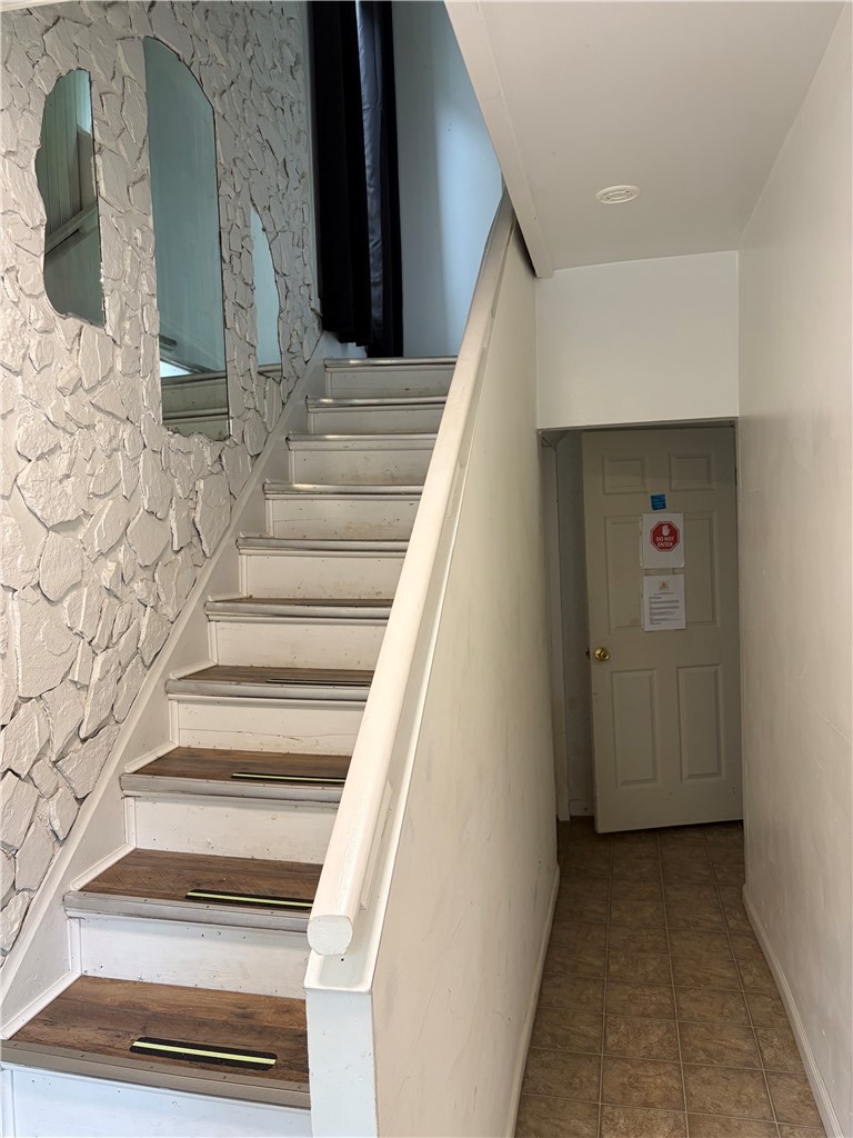 408 Seldon Ave — photo 3