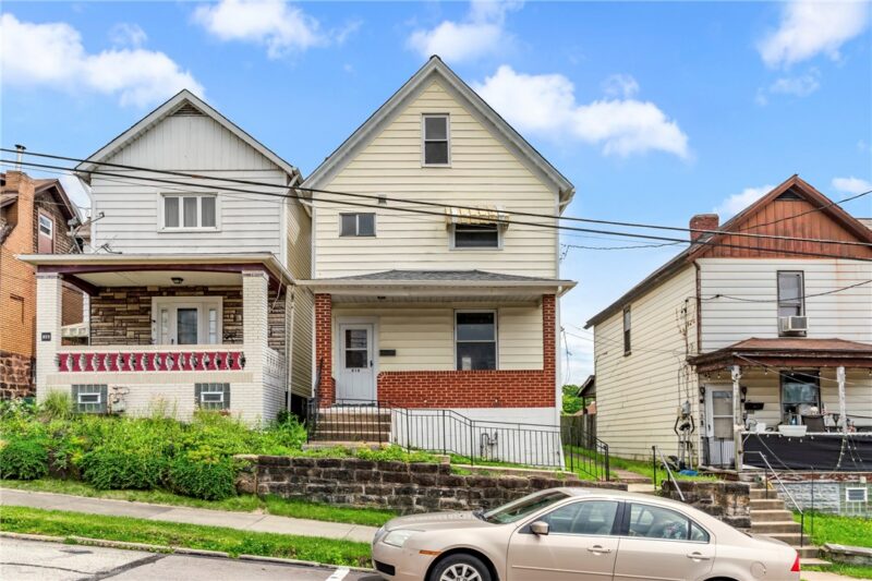 919 Brinton Ave — photo 2