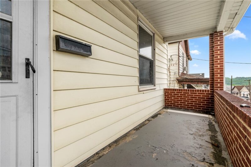 919 Brinton Ave — photo 4