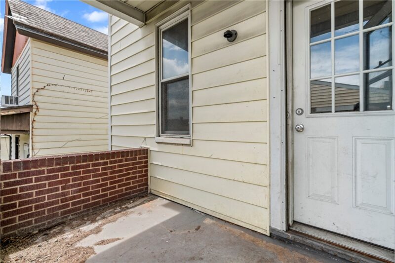 919 Brinton Ave — photo 5