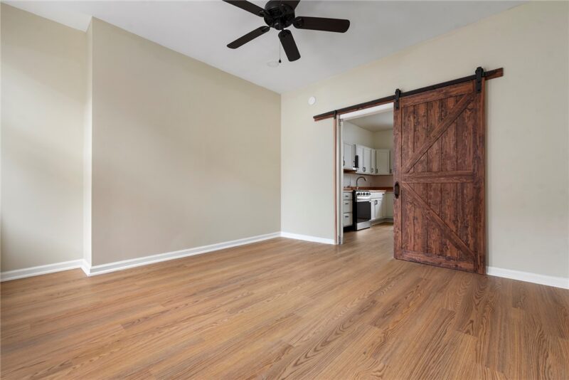 2828 Larkins Way — photo 5