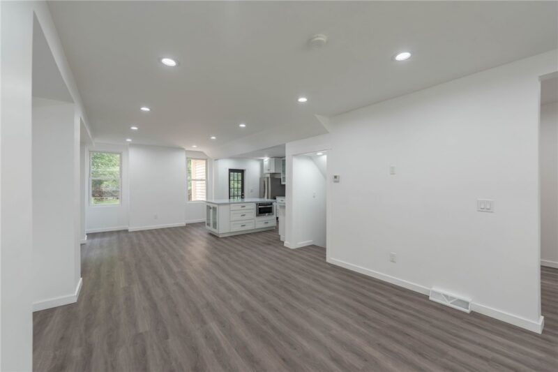6334 Forward Ave — photo 7