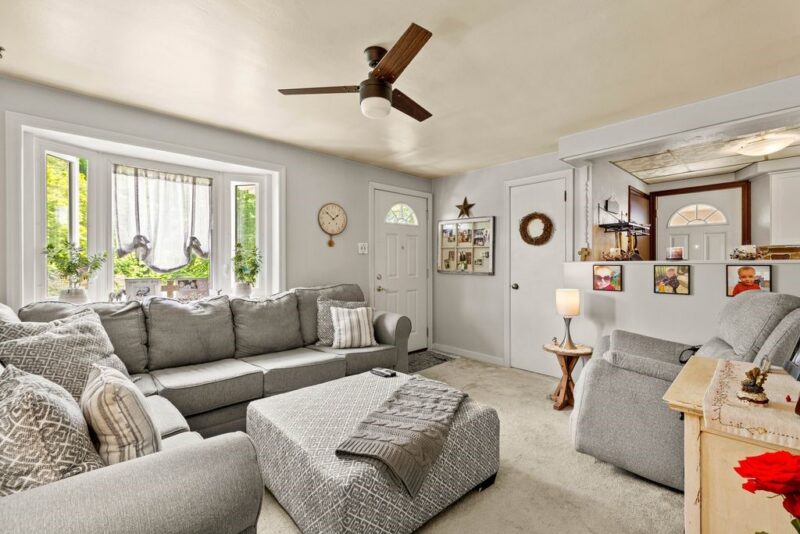 942 Scenery Dr — photo 3