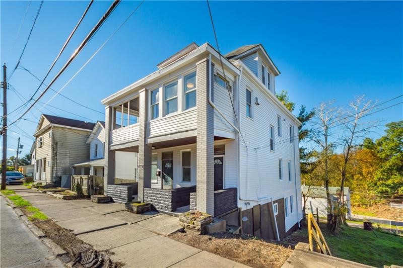 656 DOW AVENUE — photo 2