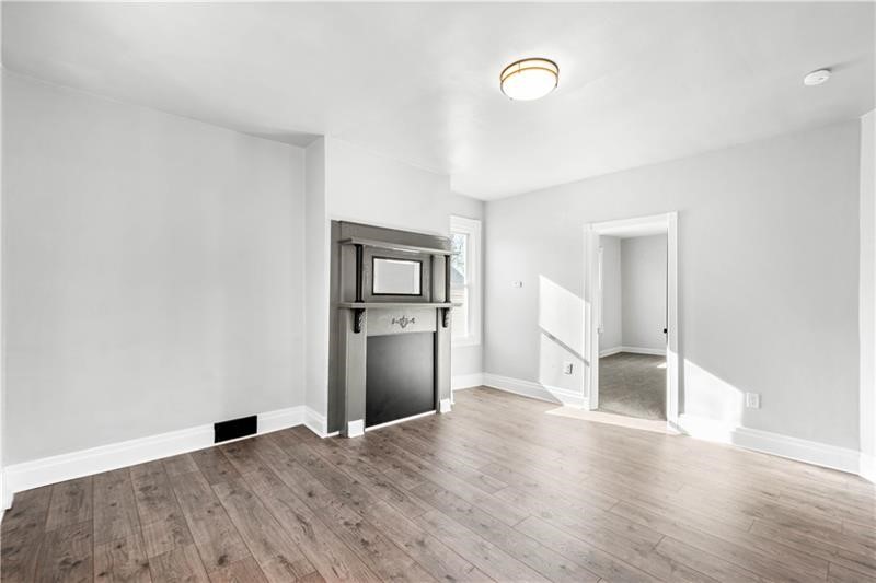 656 DOW AVENUE — photo 7