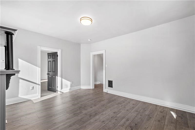 656 DOW AVENUE — photo 8