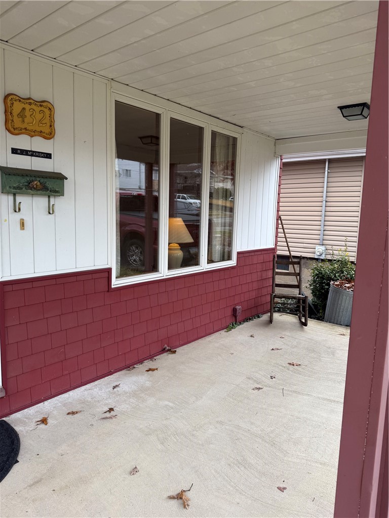 432 Violet Dr — photo 3
