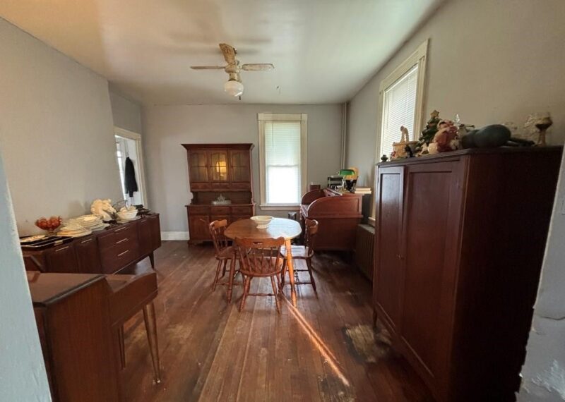 1127 Sycamore St — photo 7
