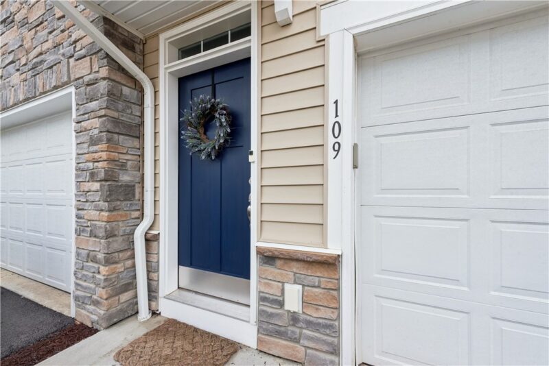 109 Affinity Drive — photo 2