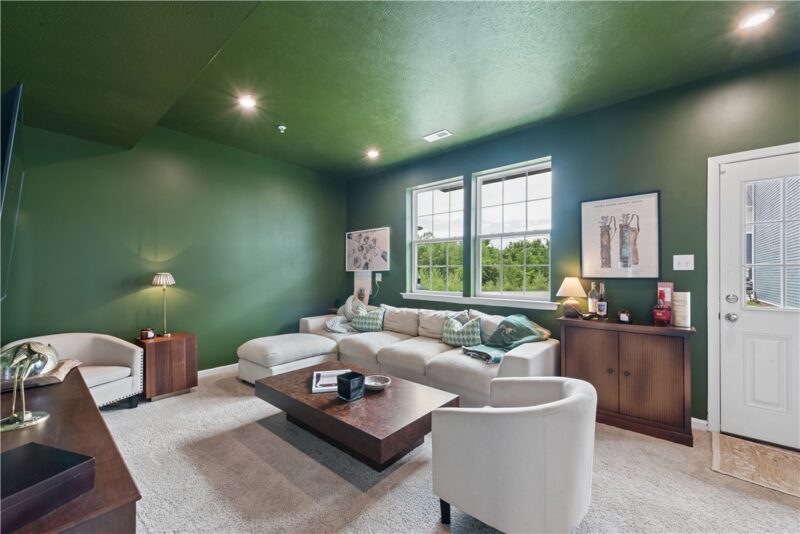 109 Affinity Drive — photo 3