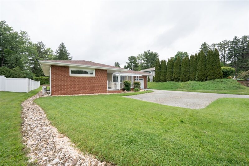 22 Catherine Ave — photo 4