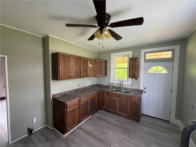 440 Highland — photo 3