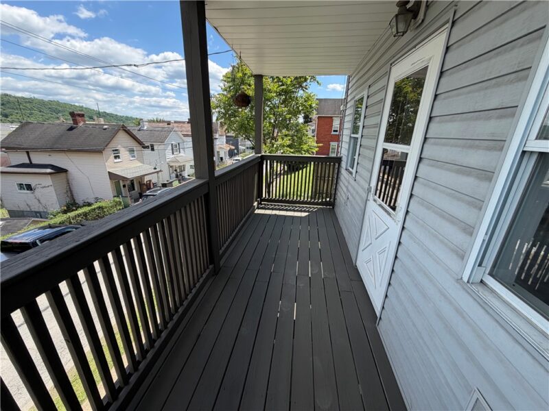 1119 Lincoln — photo 3