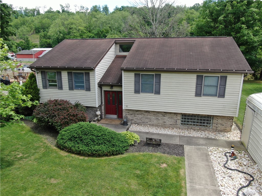 10 Piper Avenue — photo 1