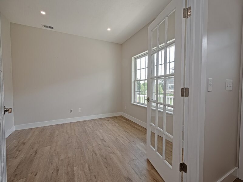 202 Willow Ln — photo 3