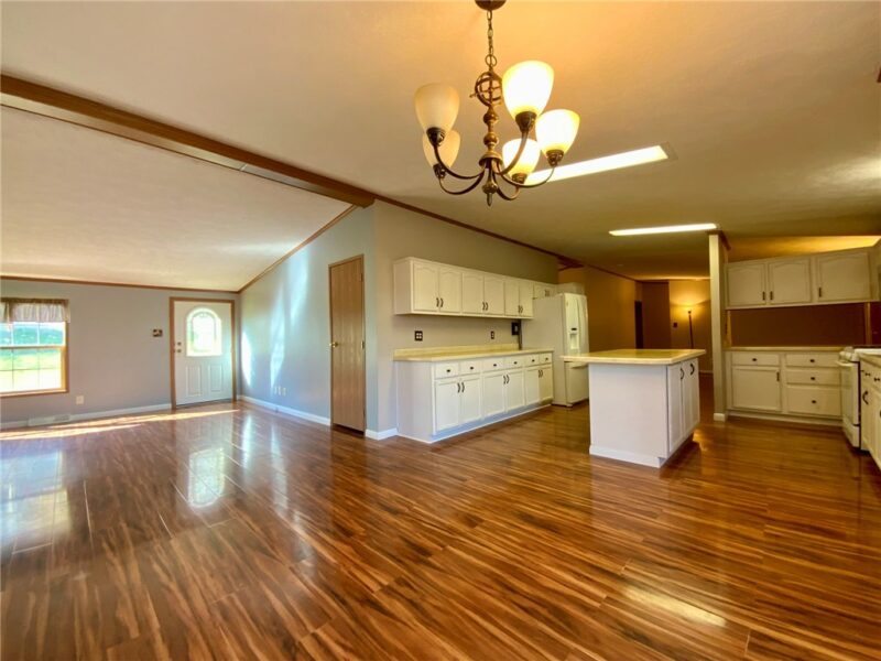 107 Francis Dr — photo 4