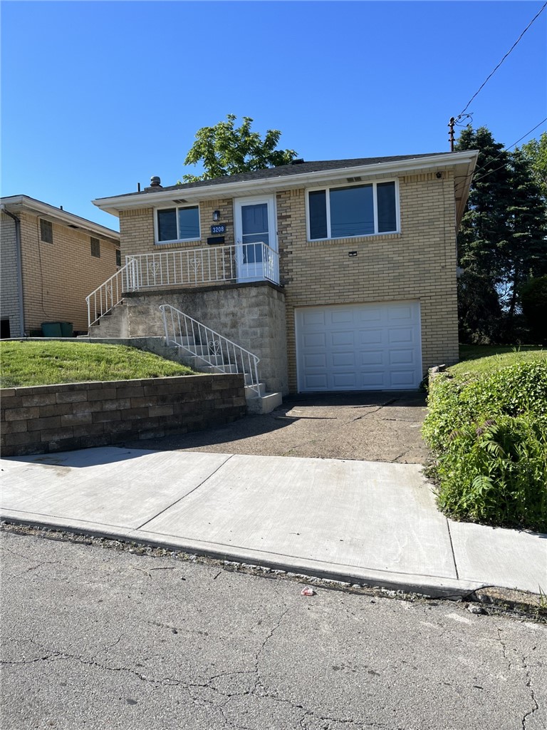 3208 Stewart St — photo 1