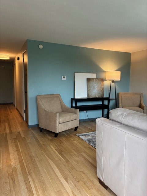 3208 Stewart St — photo 3