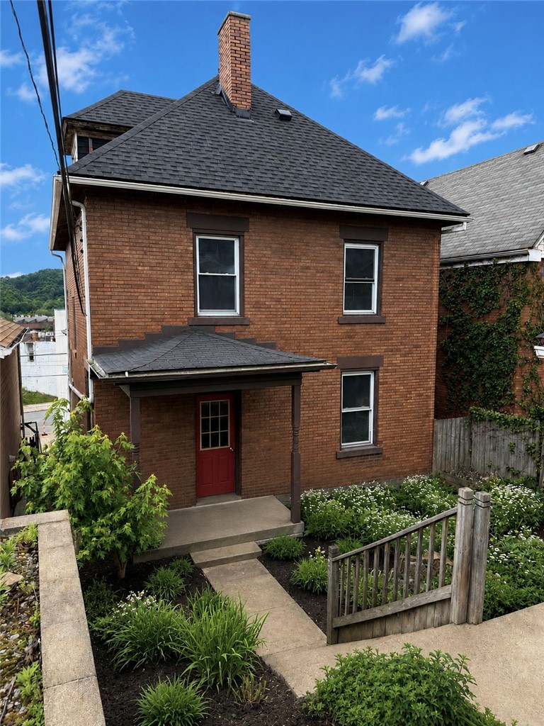 322 Duss Ave — photo 2