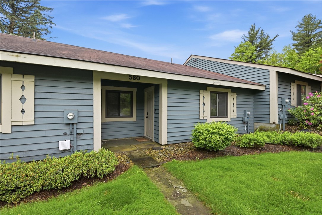 580 Maple Ct — photo 1