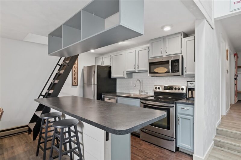 580 Maple Ct — photo 4