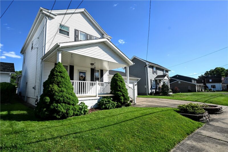 388 Bow St — photo 2