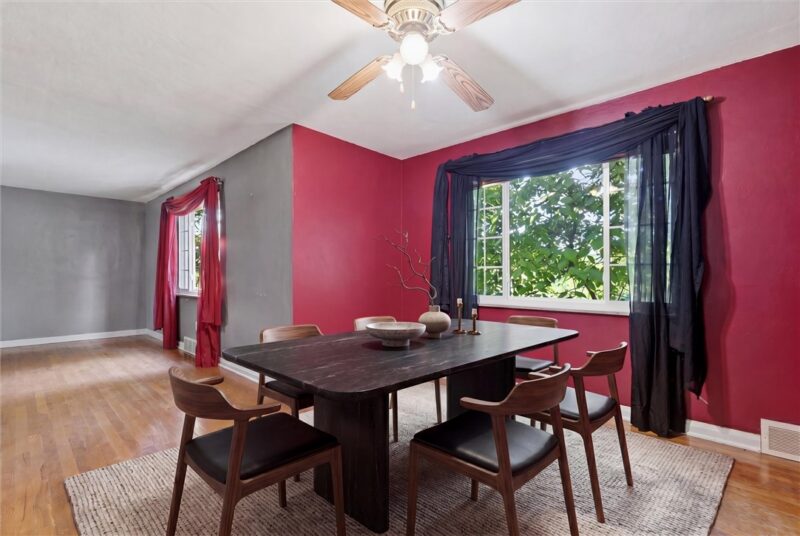 126 Columbia Dr — photo 4