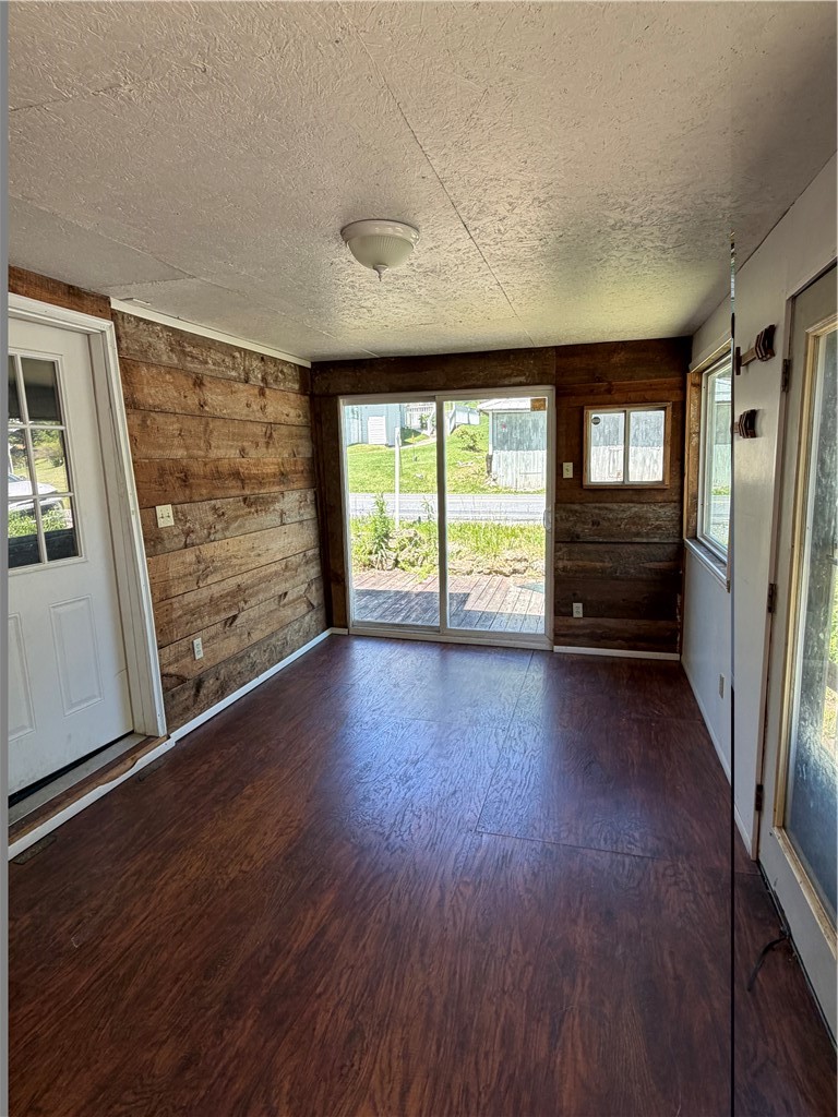 937 Magee Road — photo 8