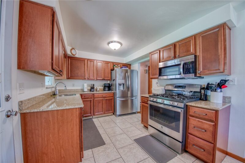 4628 Bowes Ave — photo 5