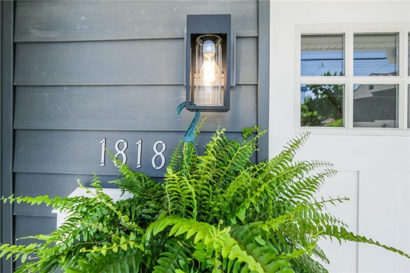 1818 Middle St — photo 4